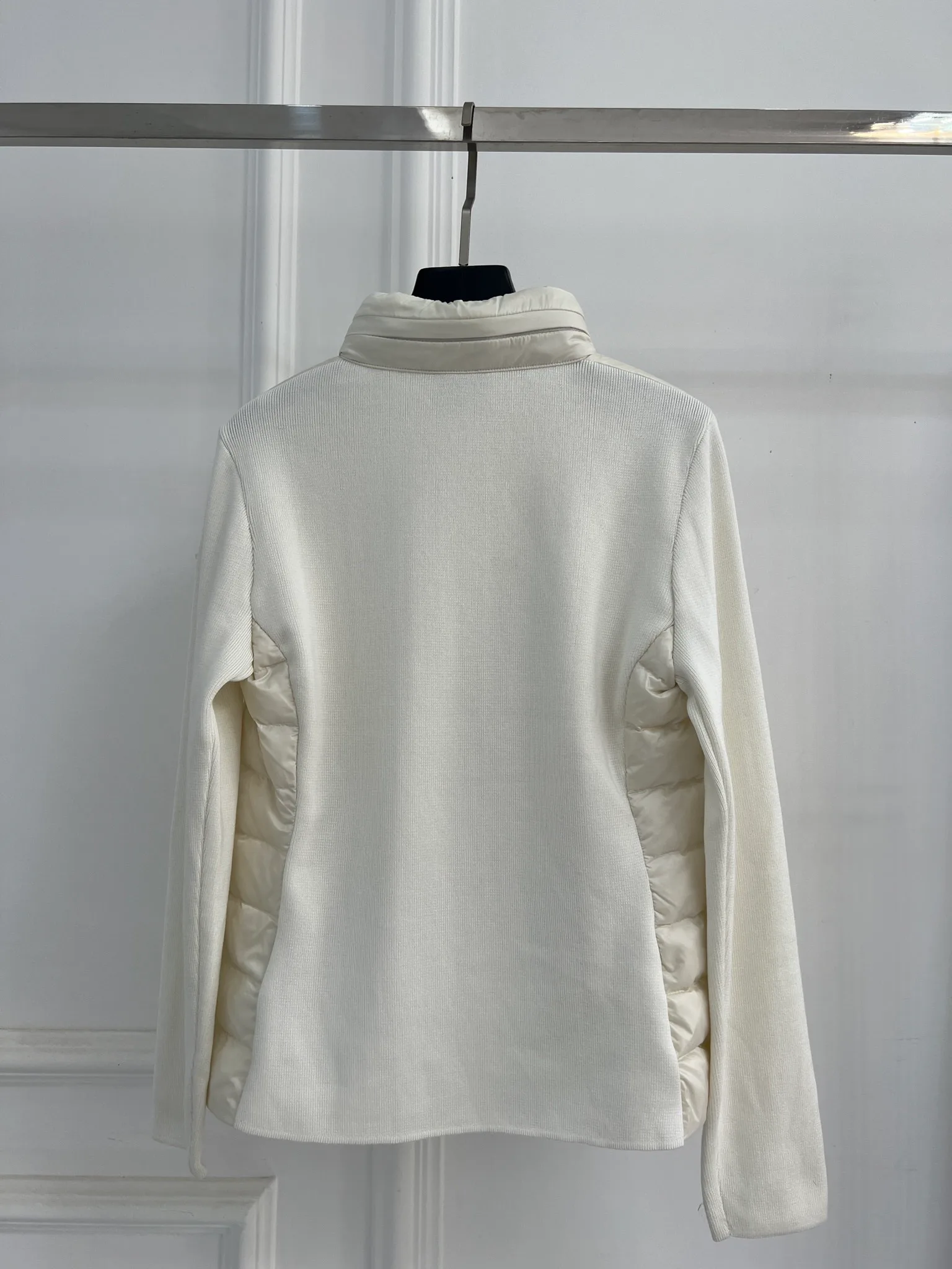 Куртки И Пуховики Женские Moncler 18416267