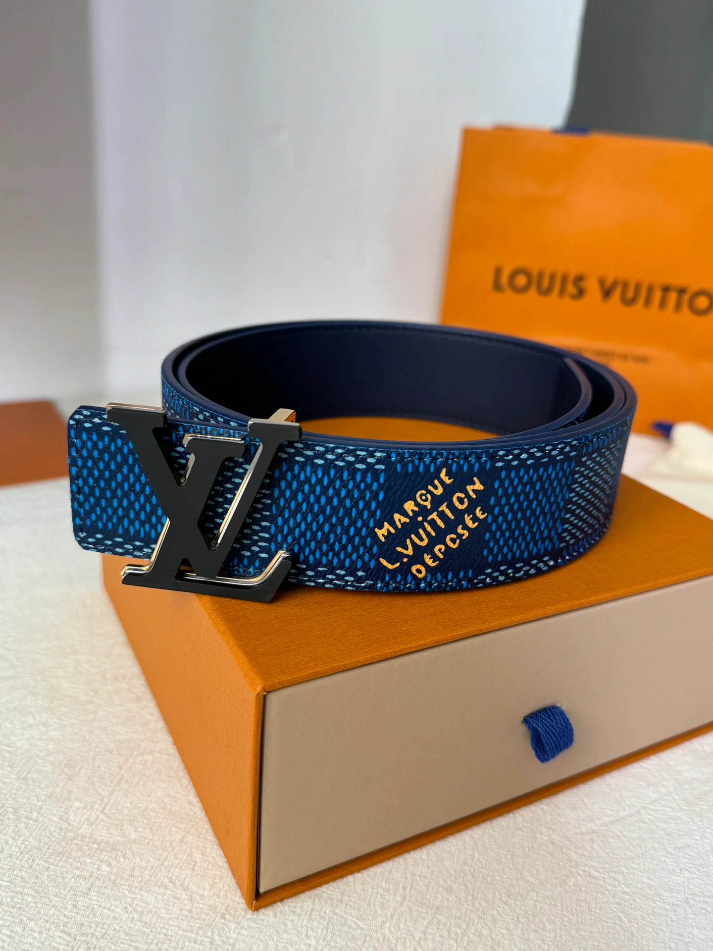 Поясные Сумки Женские Louis Vuitton 1390795