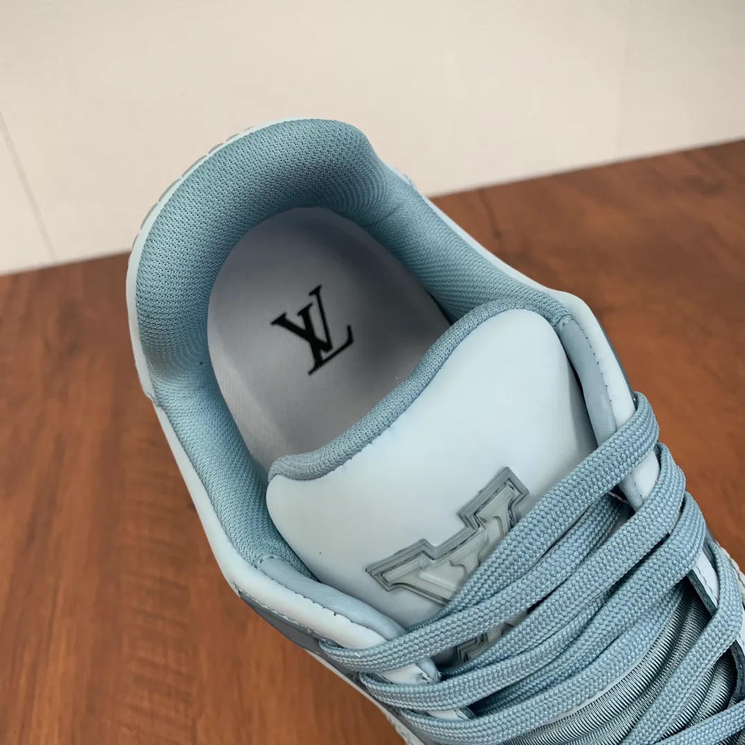 Кроссовки Женские Louis Vuitton 9814284