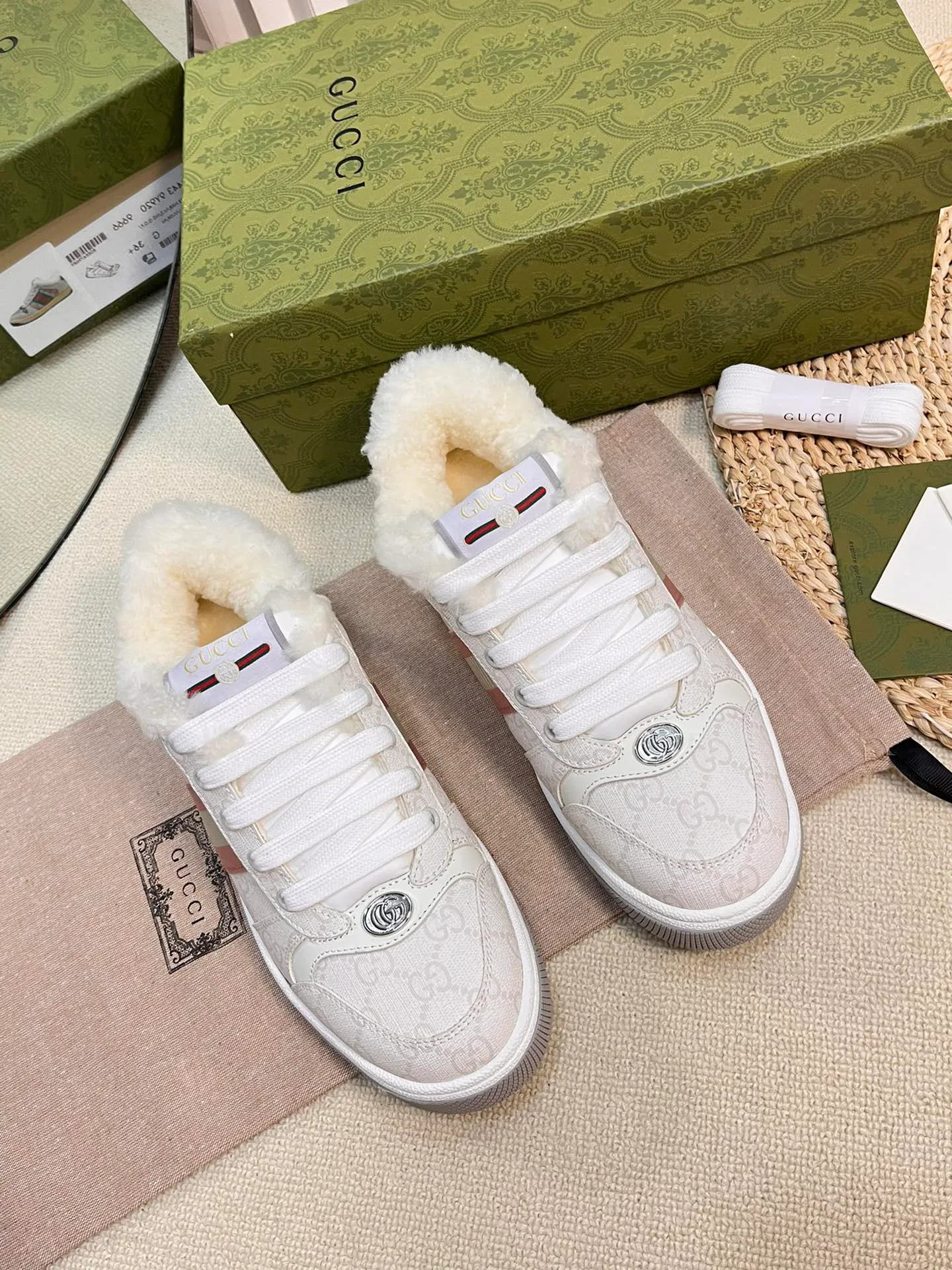 Кроссовки Женские Gucci 402211