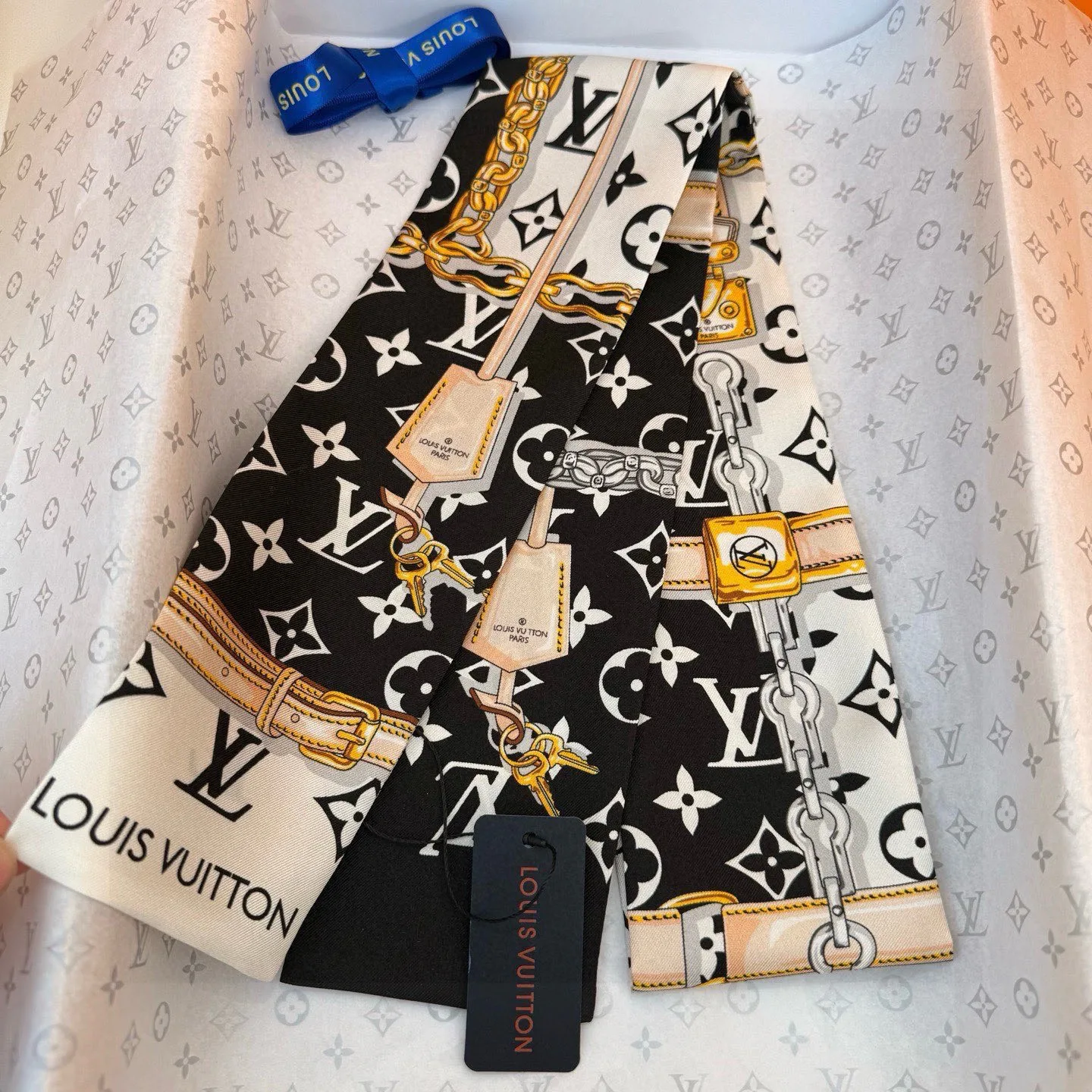 Платки Louis Vuitton 11888310