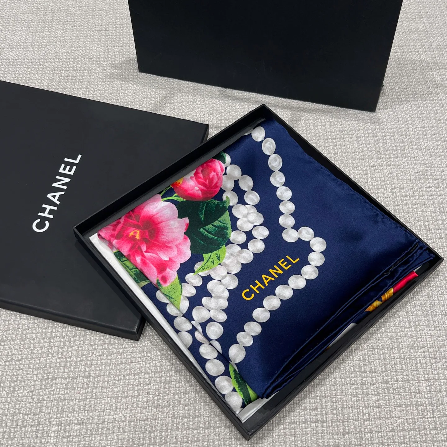 Платки Chanel 10807032
