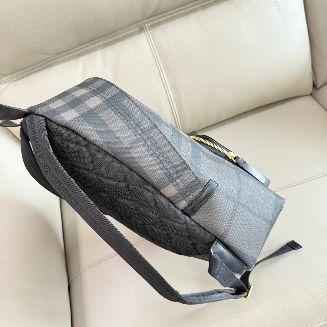 Рюкзаки Женские Burberry 17483282
