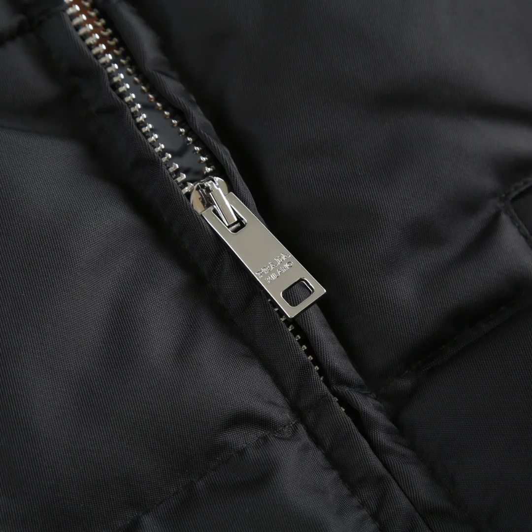 Куртки И Пуховики Женские Prada 17965102