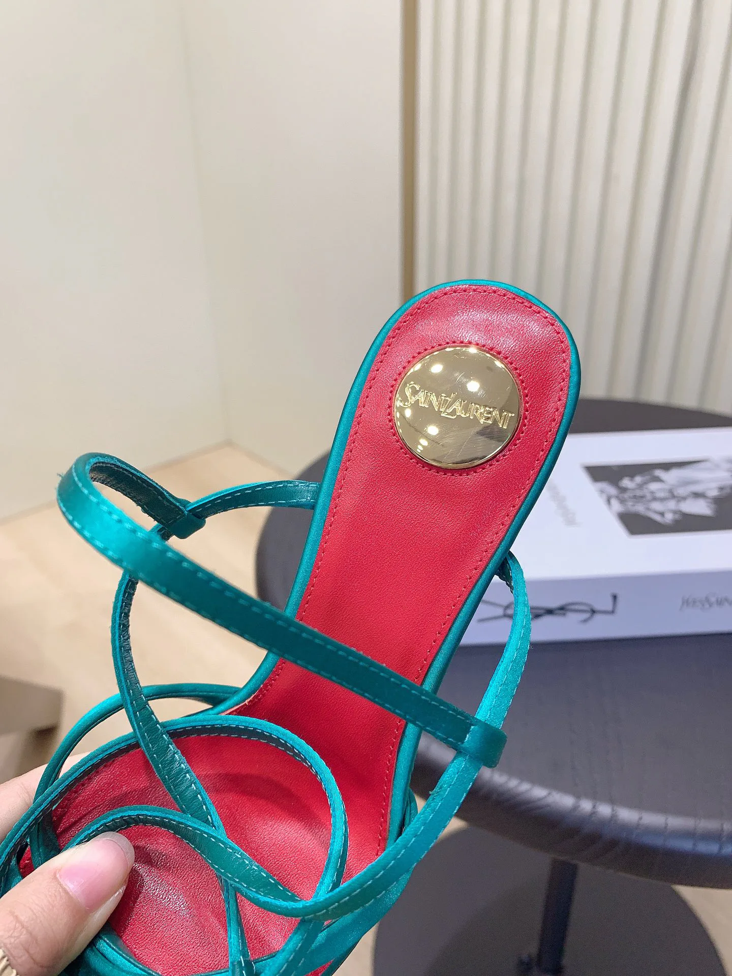 Босоножки Женские Saint Laurent 4511922