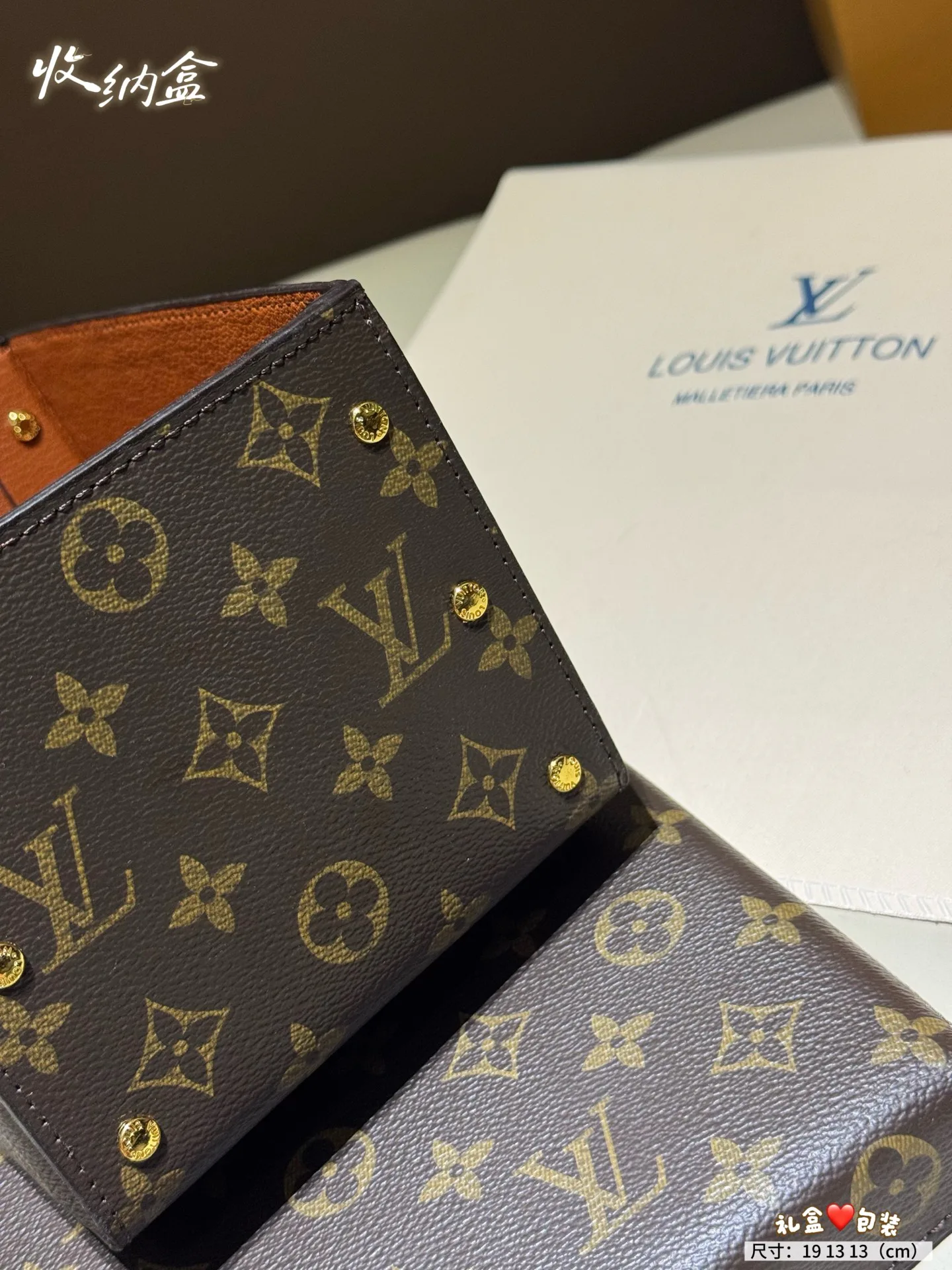 Текстиль Louis Vuitton 18013181