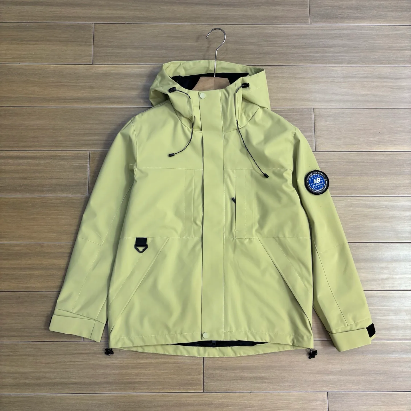 Куртки И Пуховики Женские New Balance 215221