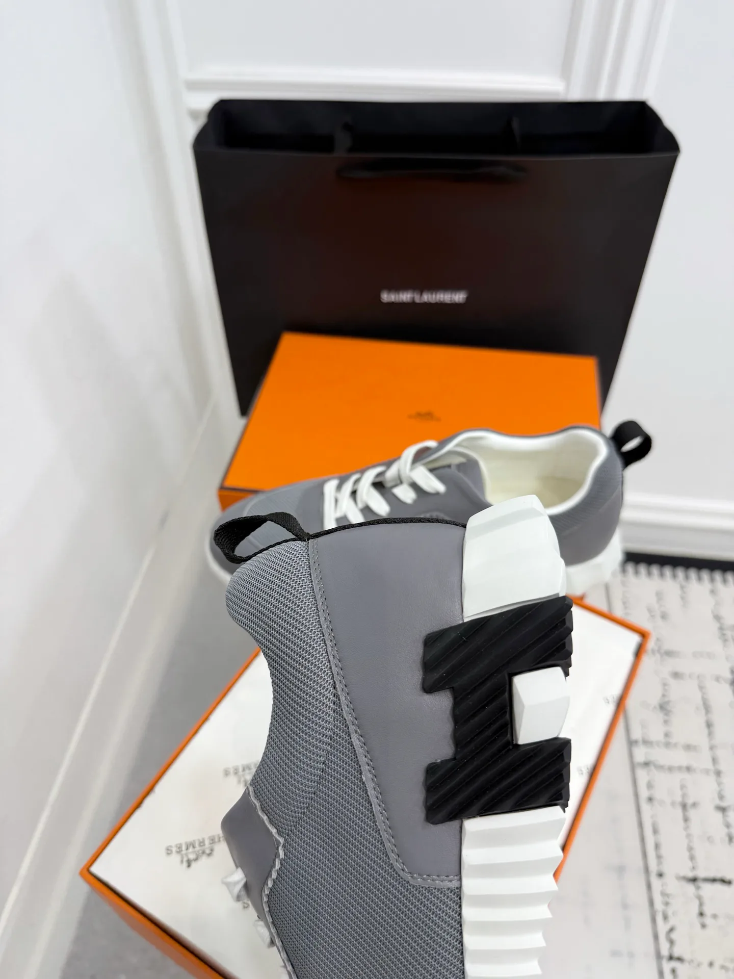 Кроссовки Женские Hermes 811858