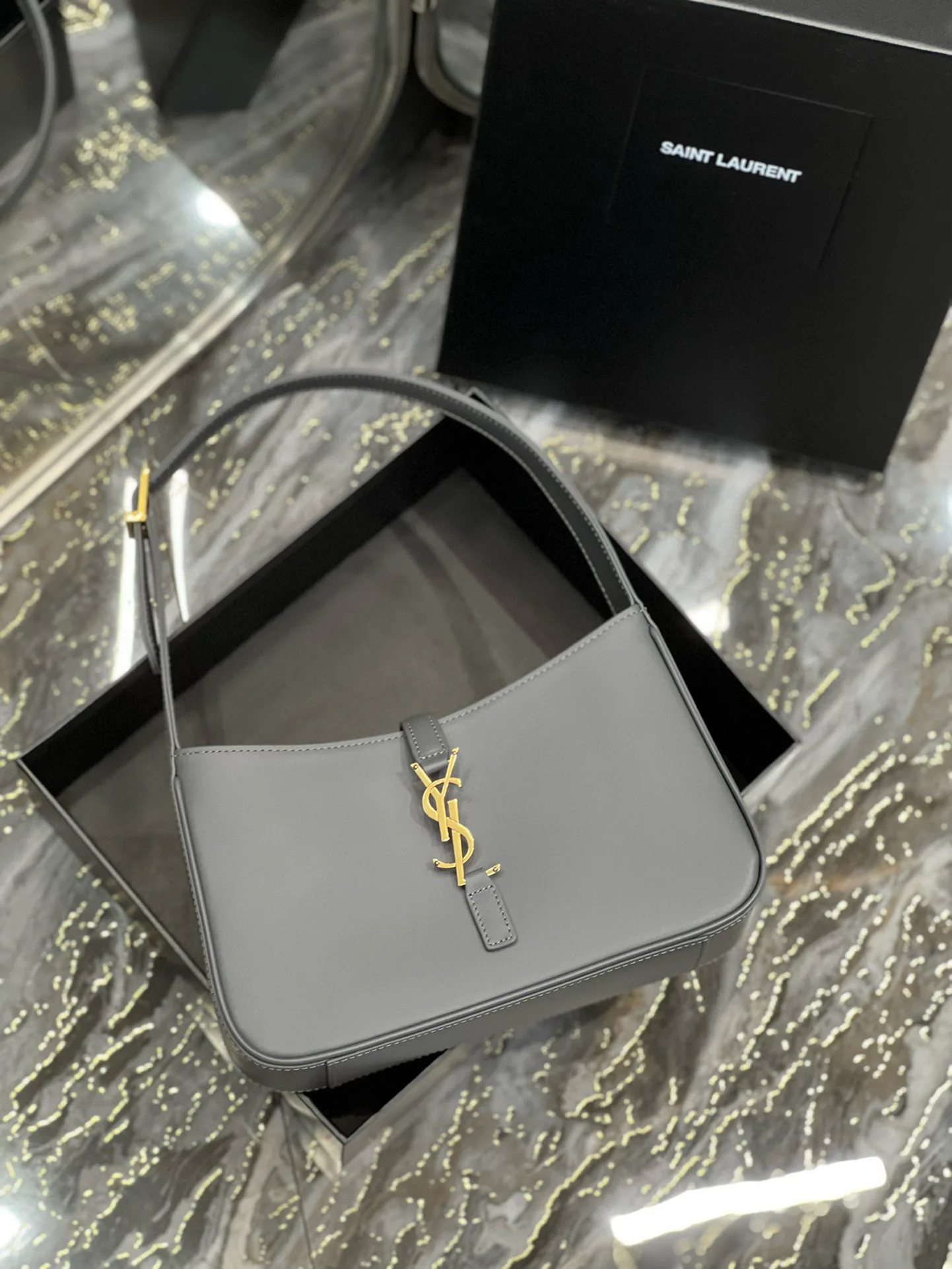 Сумки На Ремне Женские Saint Laurent 5781