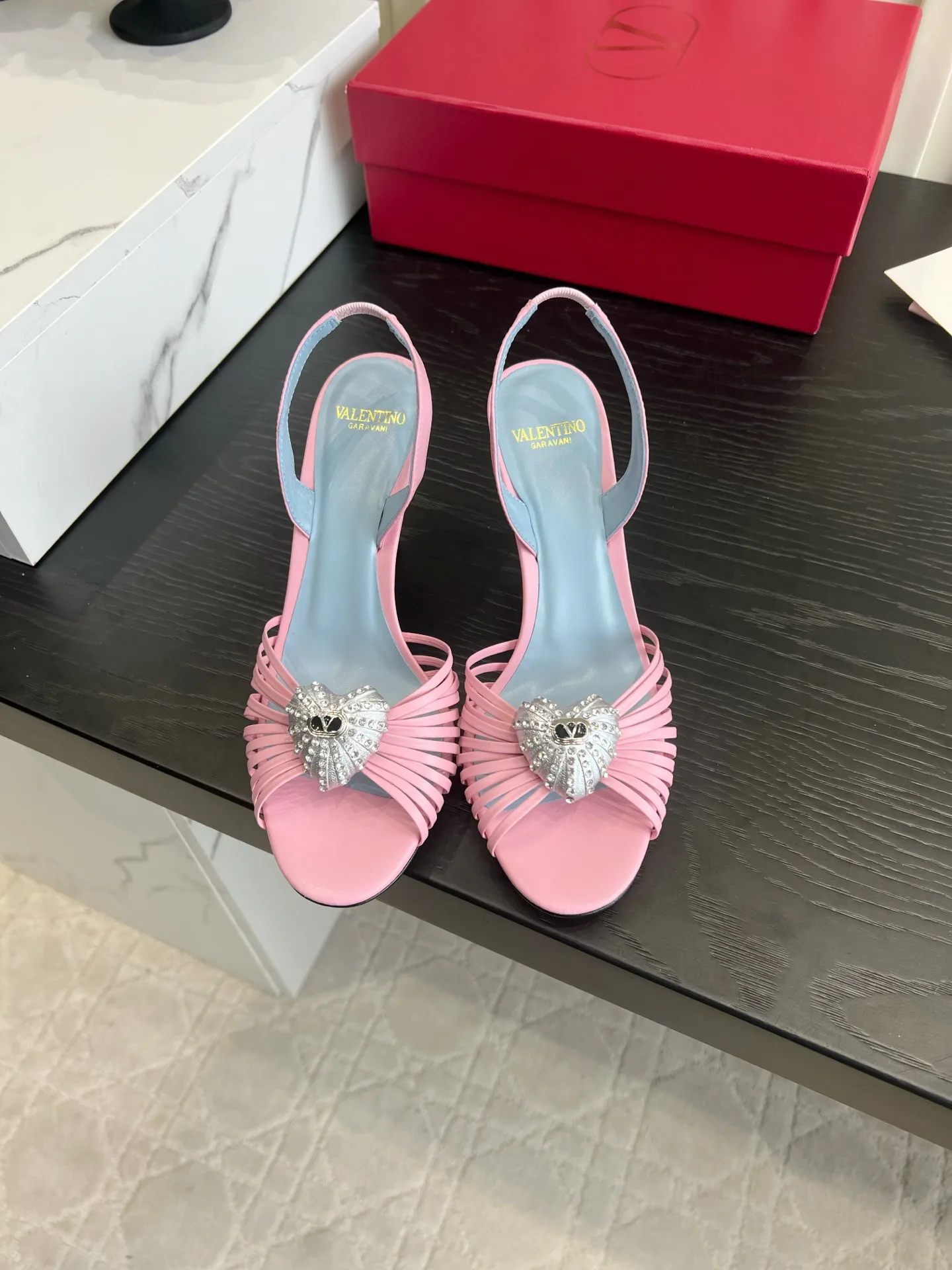 Босоножки Женские Valentino 18322864