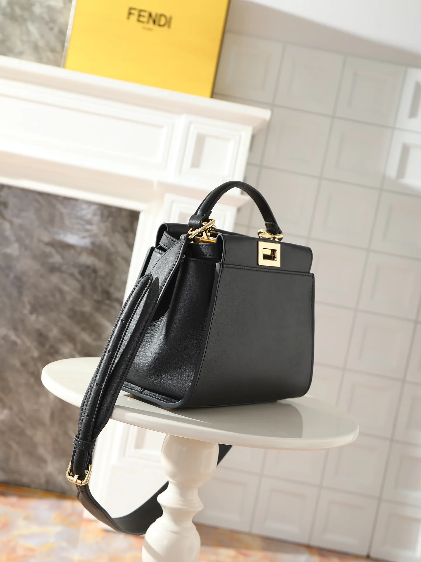 Классические Сумки Женские Fendi 10644811