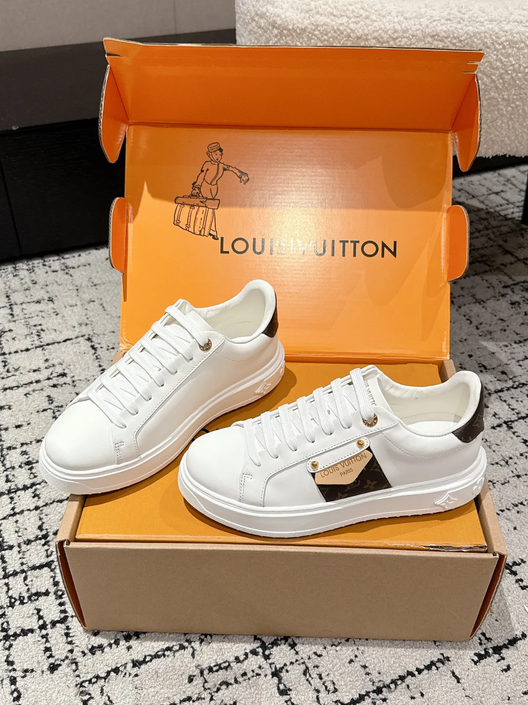 Кроссовки Женские Louis Vuitton 4502480
