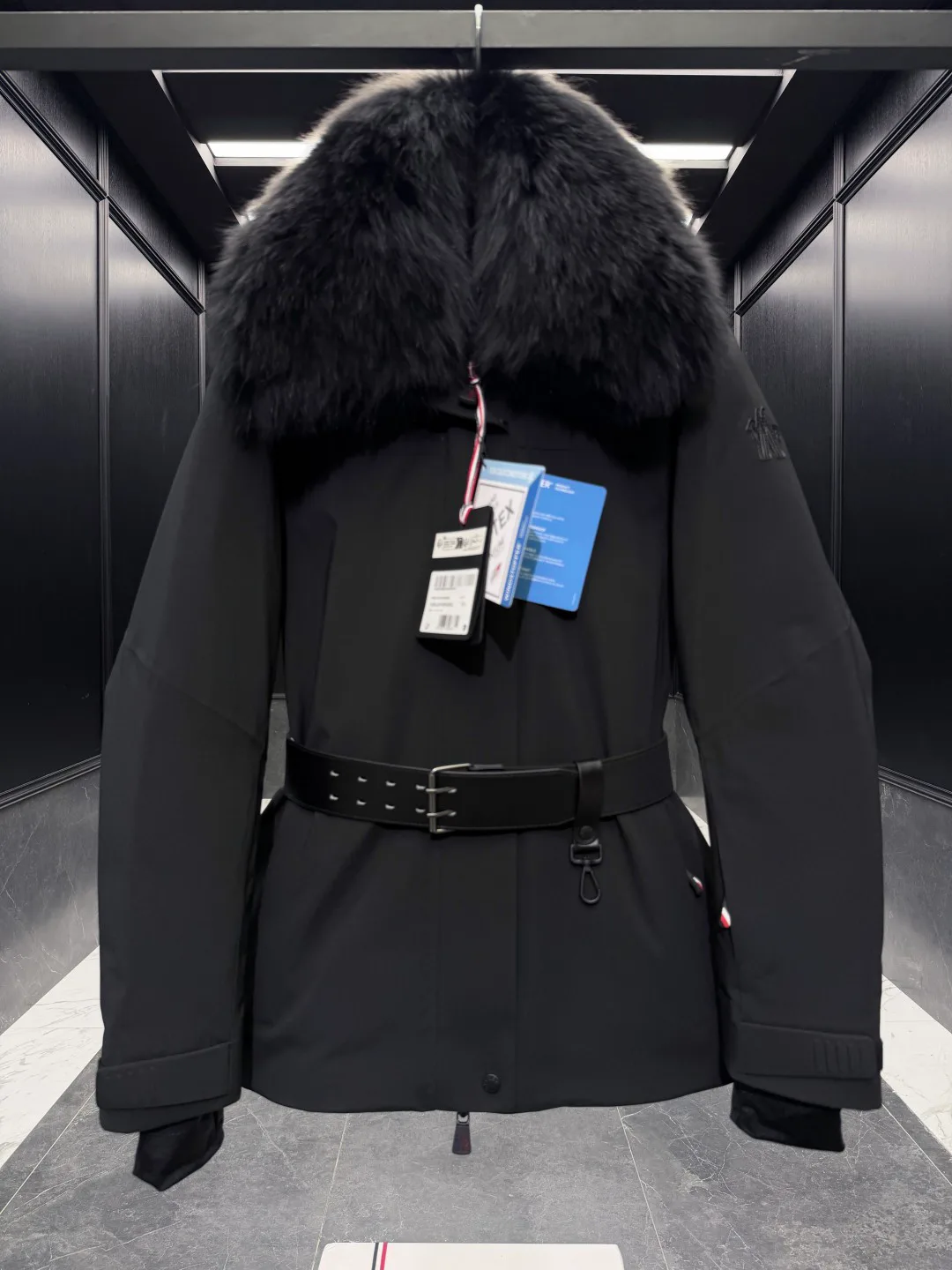 Куртки И Пуховики Женские Moncler 1124650