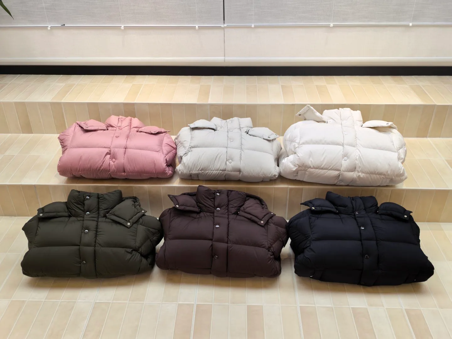 Куртки И Пуховики Женские Moncler 19859774