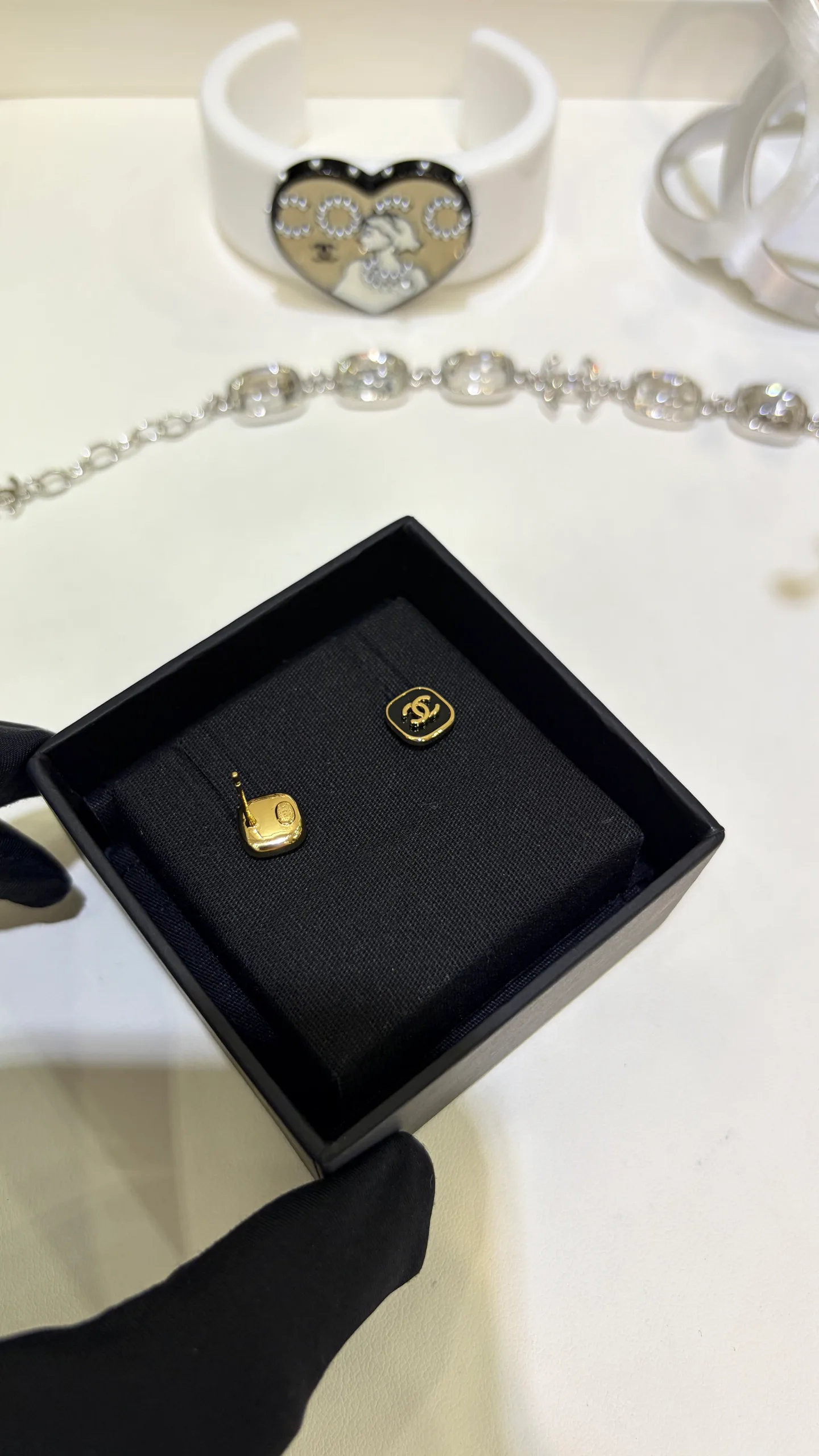 Бижутерия Chanel 18059084