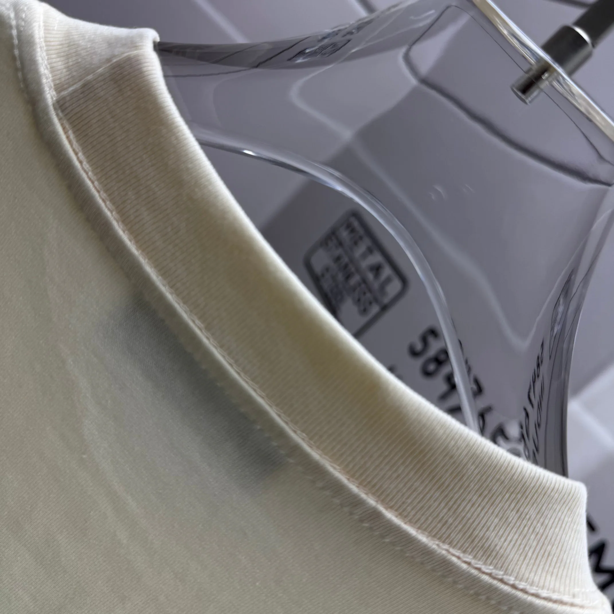 Футболки Женские Moncler 889885