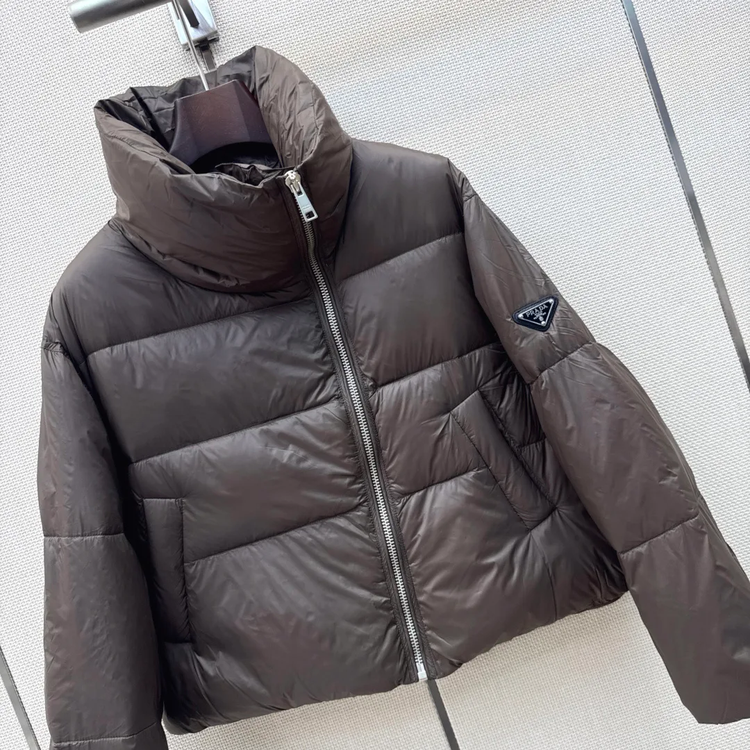 Куртки И Пуховики Женские Prada 18438381