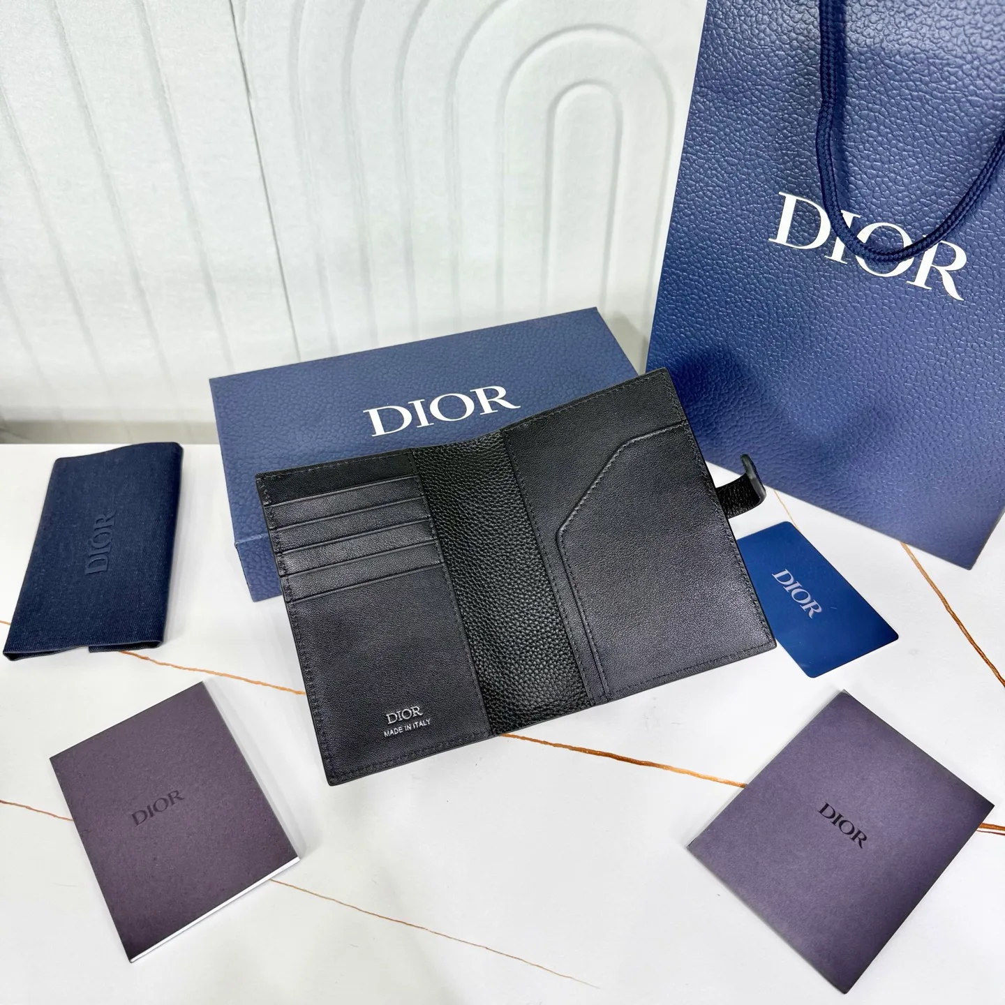 Обложки На Паспорт Christian Dior 1790421