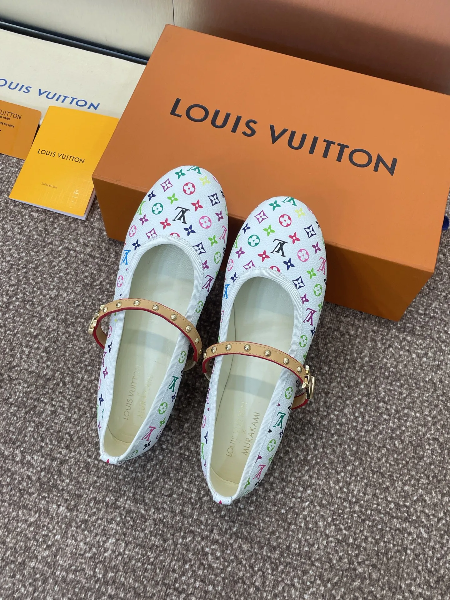 Туфли Женские Louis Vuitton 13346512