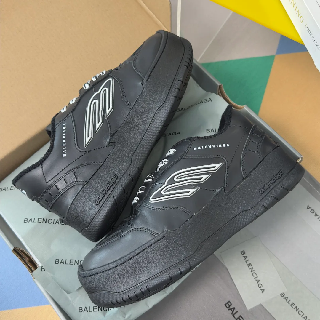 Кроссовки Женские Balenciaga 11226565