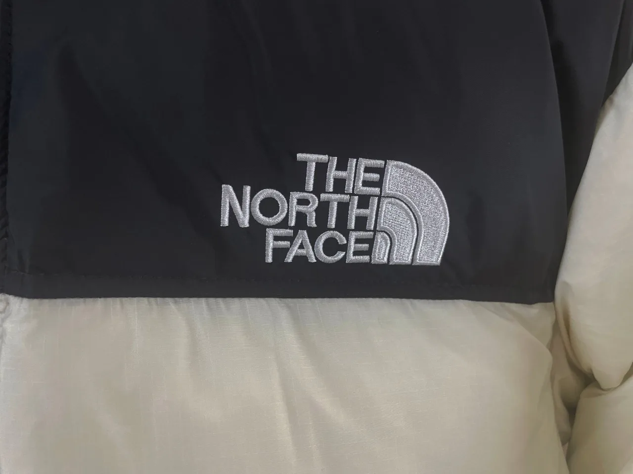 Куртки И Пуховики Женские The North Face 18885519