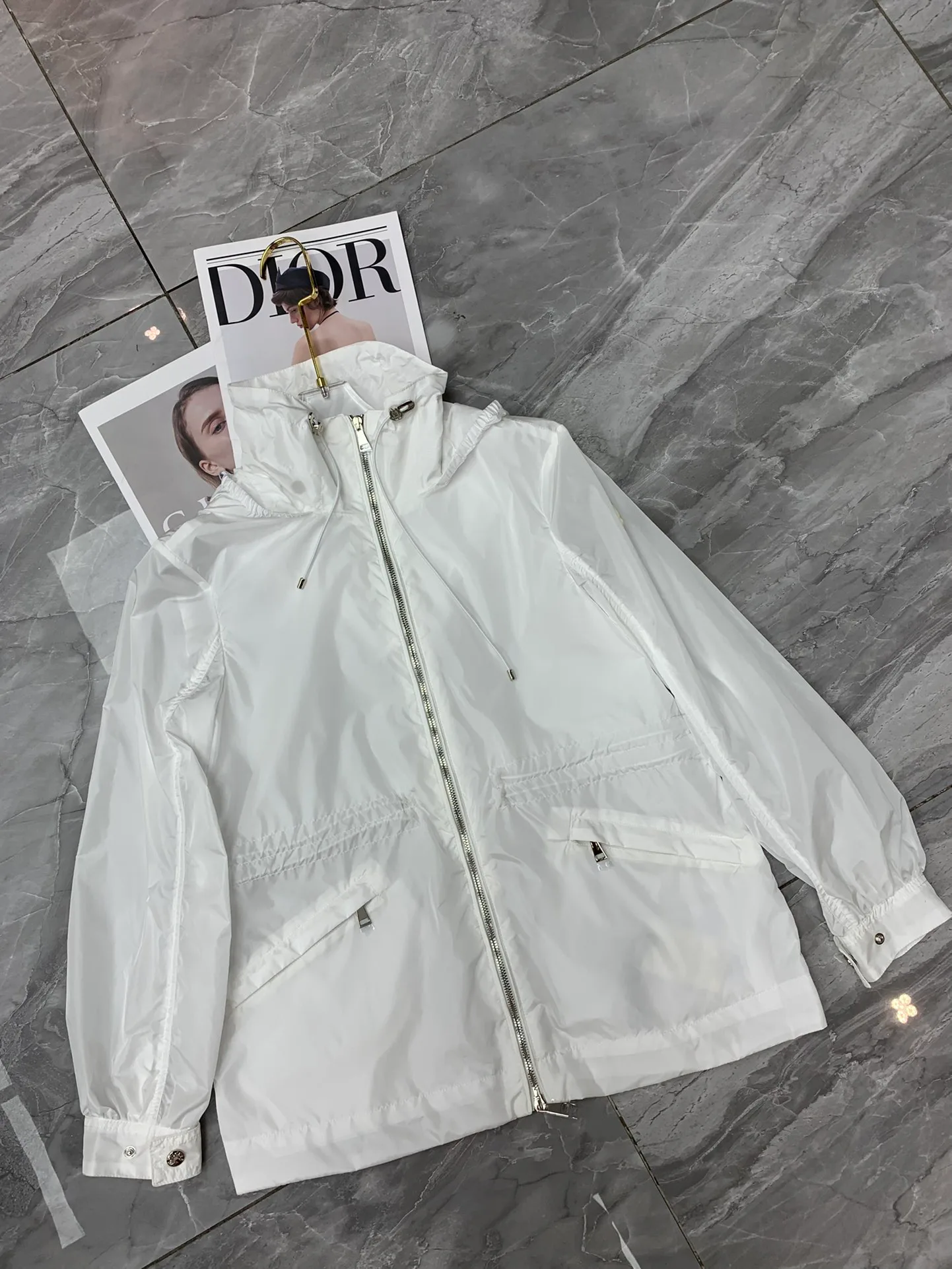 Куртки И Пуховики Женские Moncler 11537551