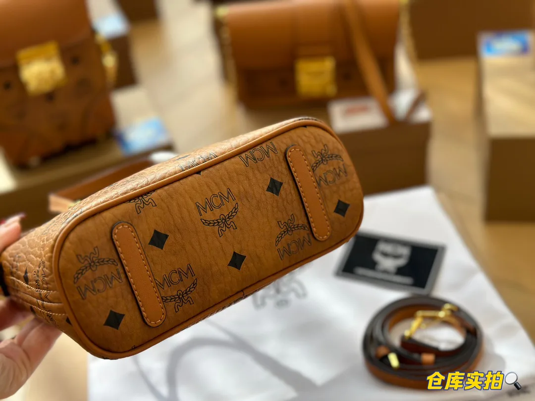 Сумки На Ремне Женские Mcm 12742718