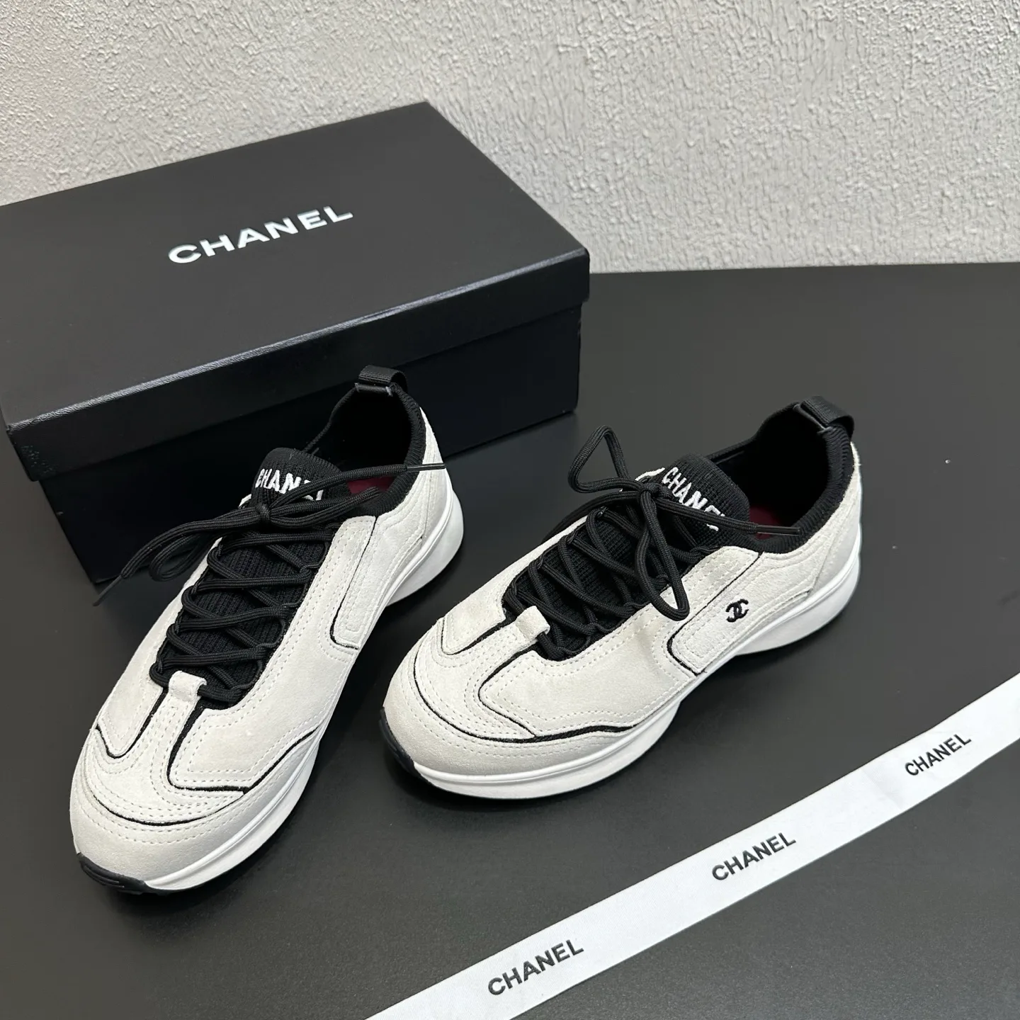 Кроссовки Женские Chanel 17934452