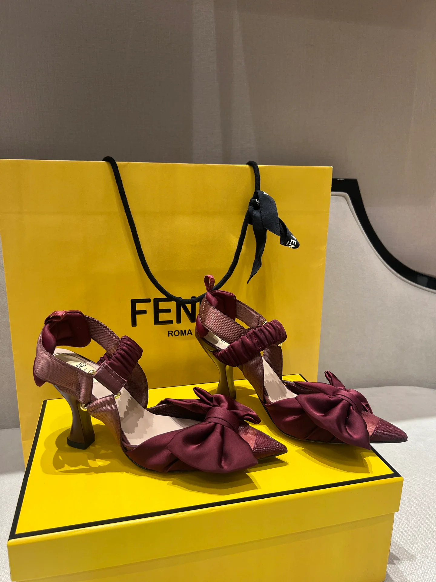 Босоножки Женские Fendi 11699673