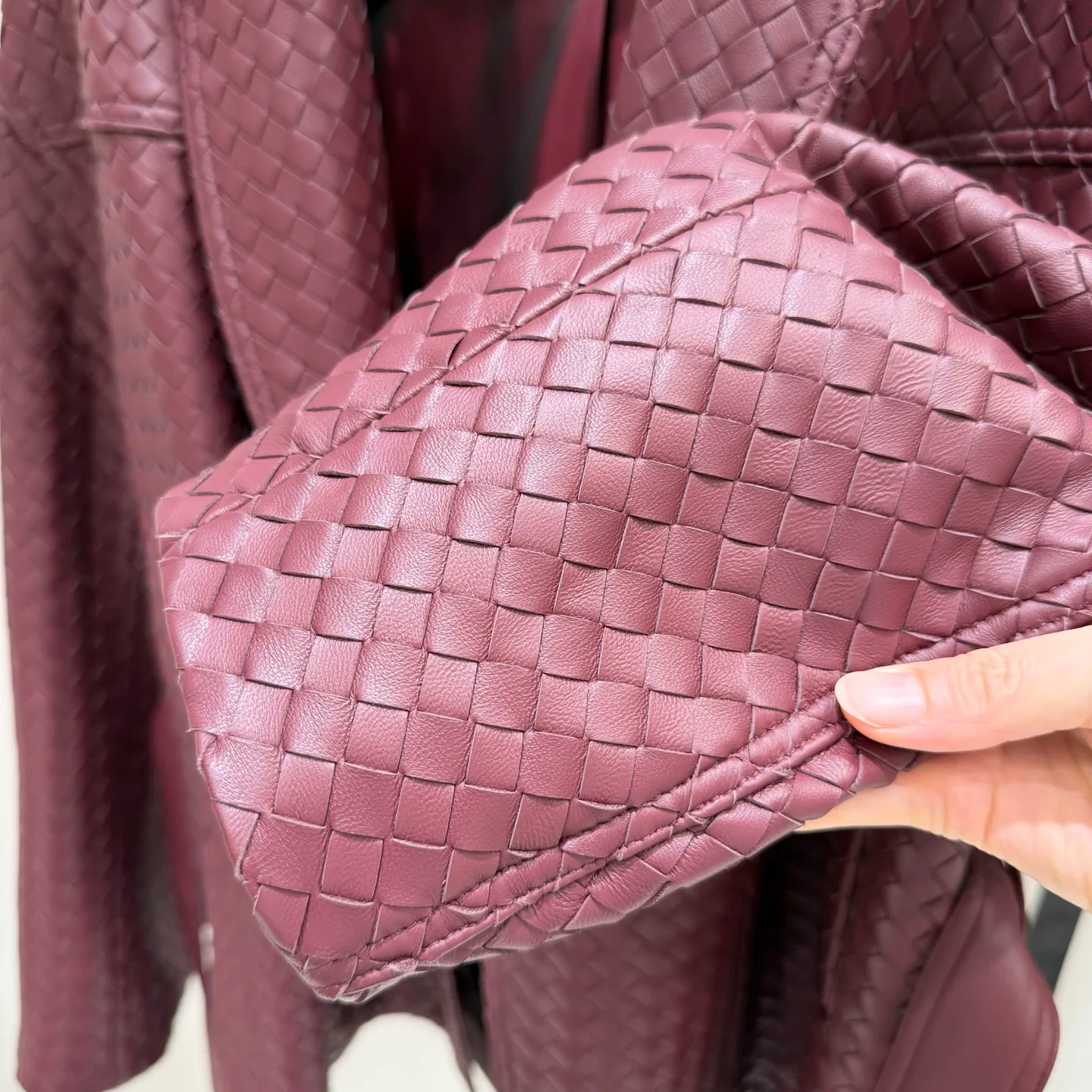 Кожаные Куртки И Дублёнки Женские Bottega Veneta 18335422