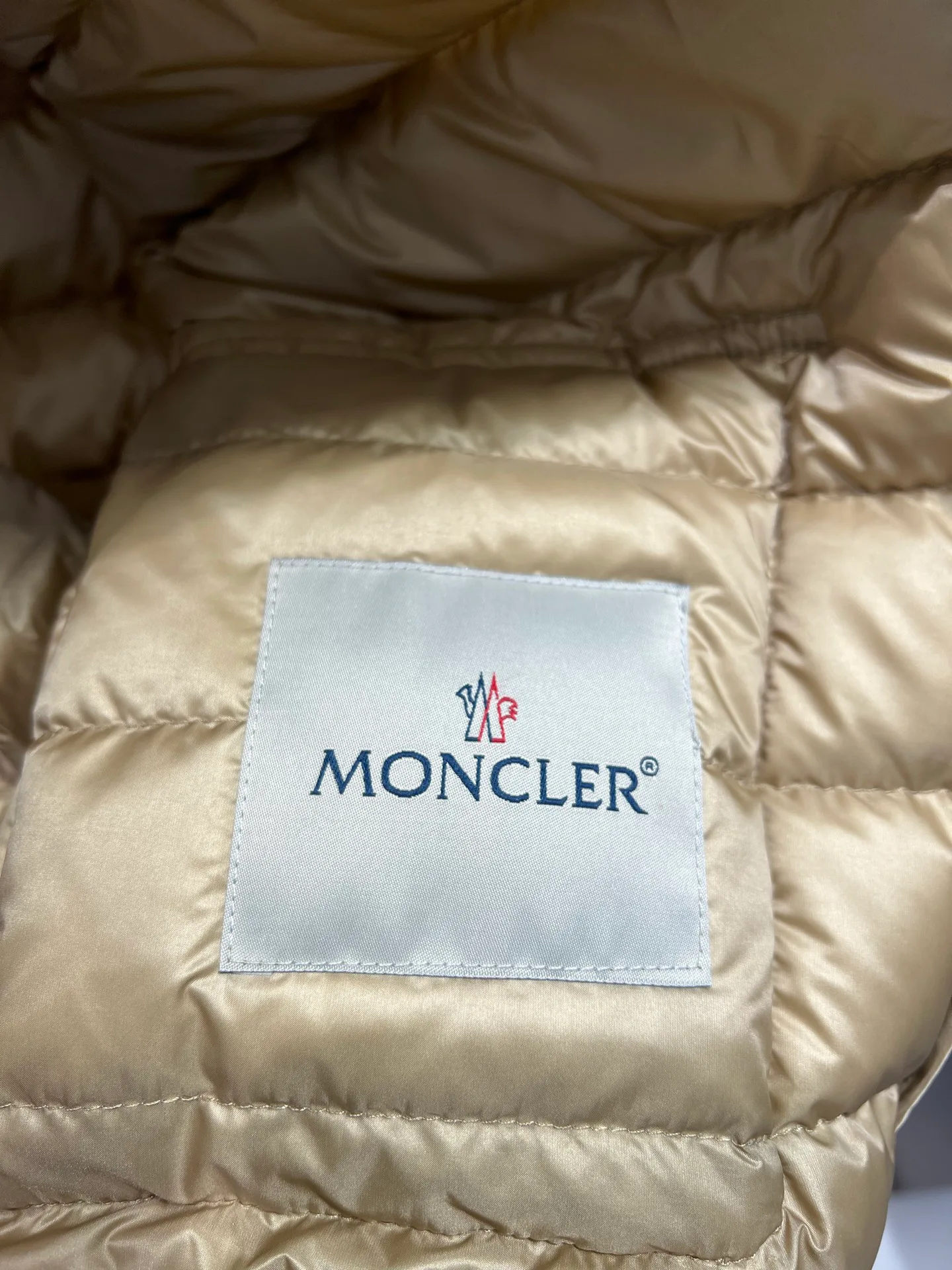 Куртки И Пуховики Женские Moncler 18212691