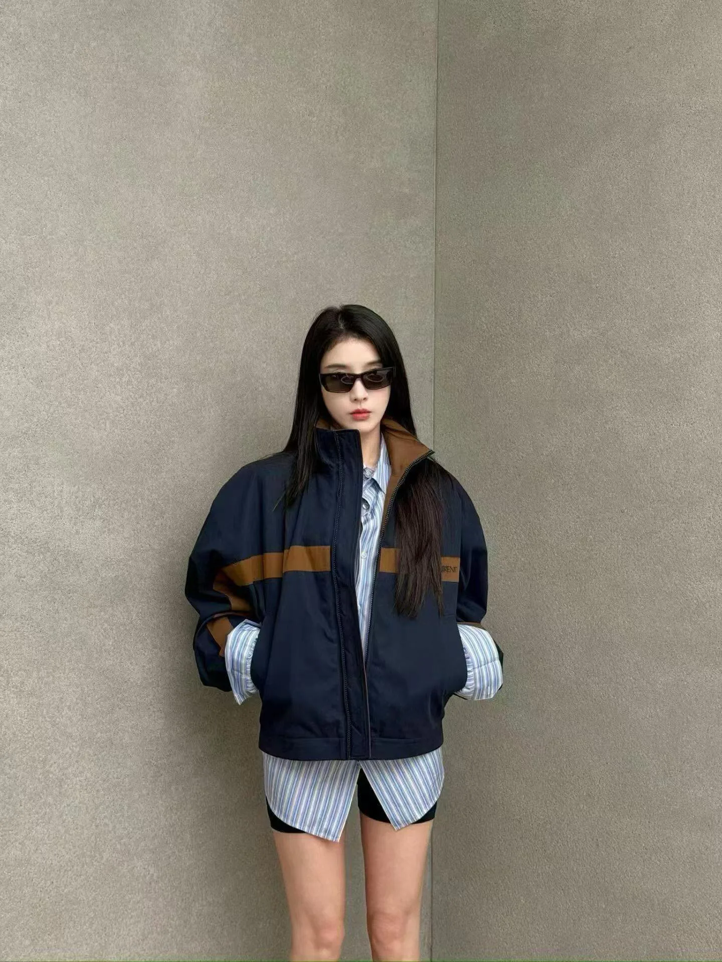 Куртки И Пуховики Женские Saint Laurent 19872051