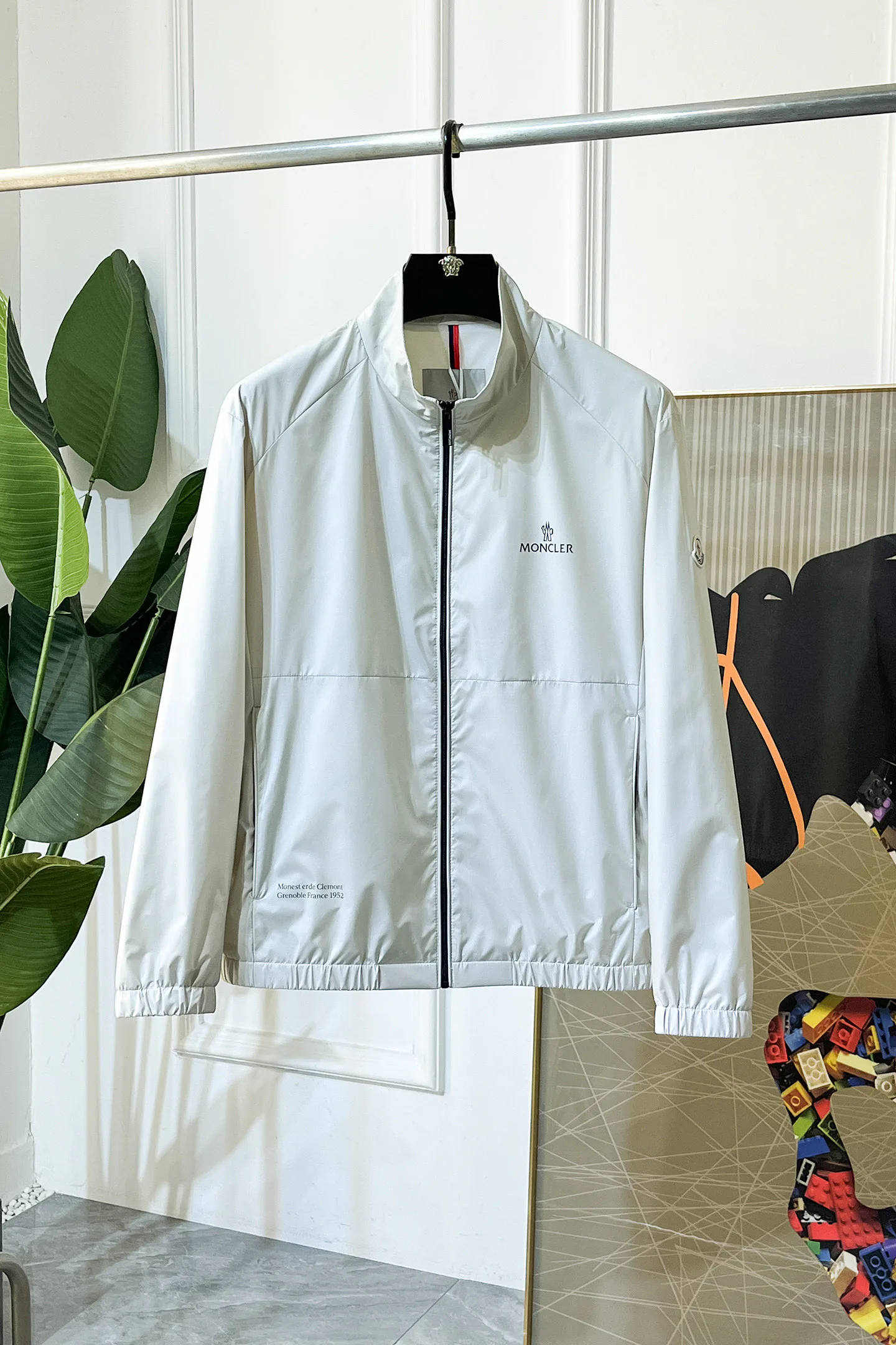 Куртки И Пуховики Мужские Moncler 11222586