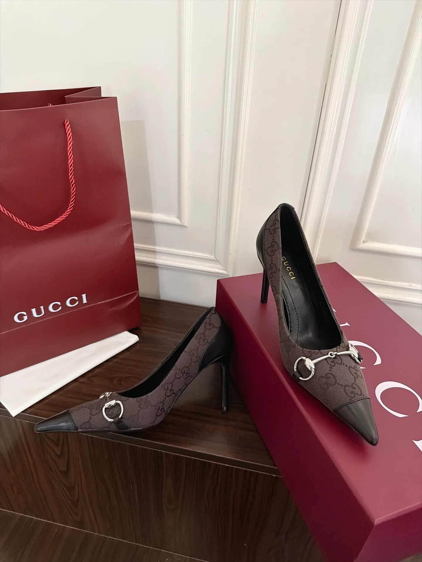 Туфли Женские Gucci 19483550