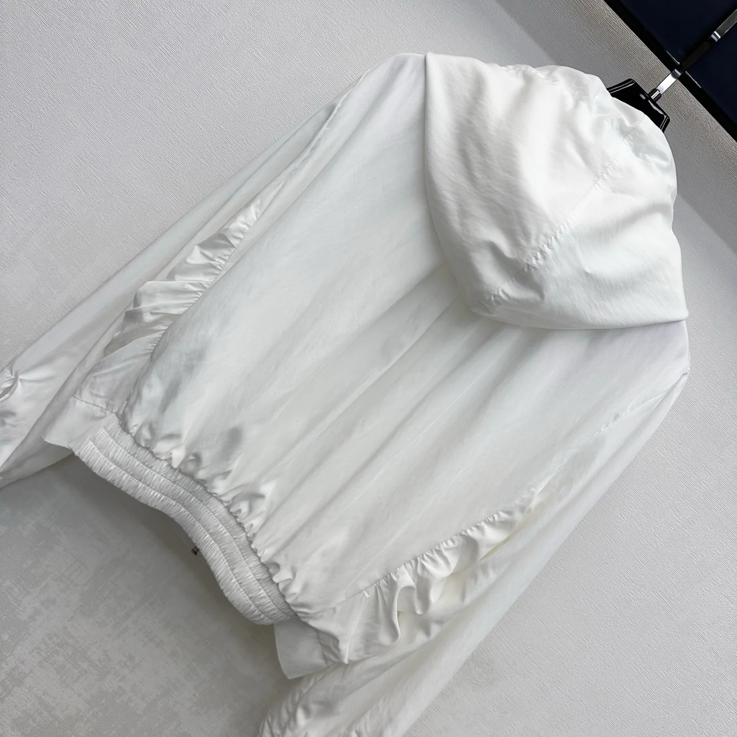 Куртки И Пуховики Женские Prada 17922625