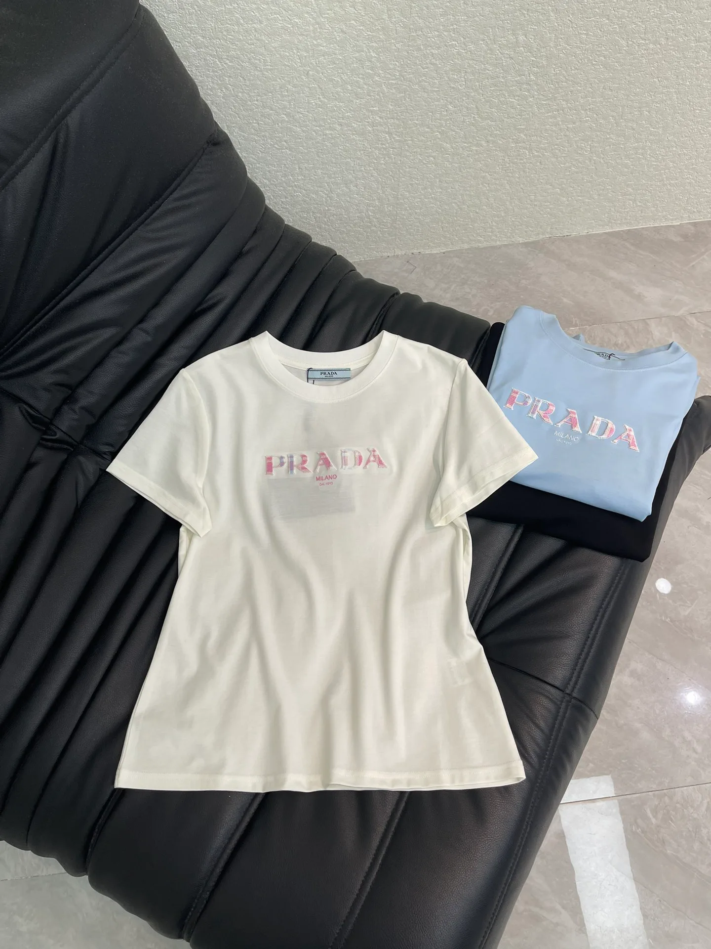Футболки Женские Prada 11340557