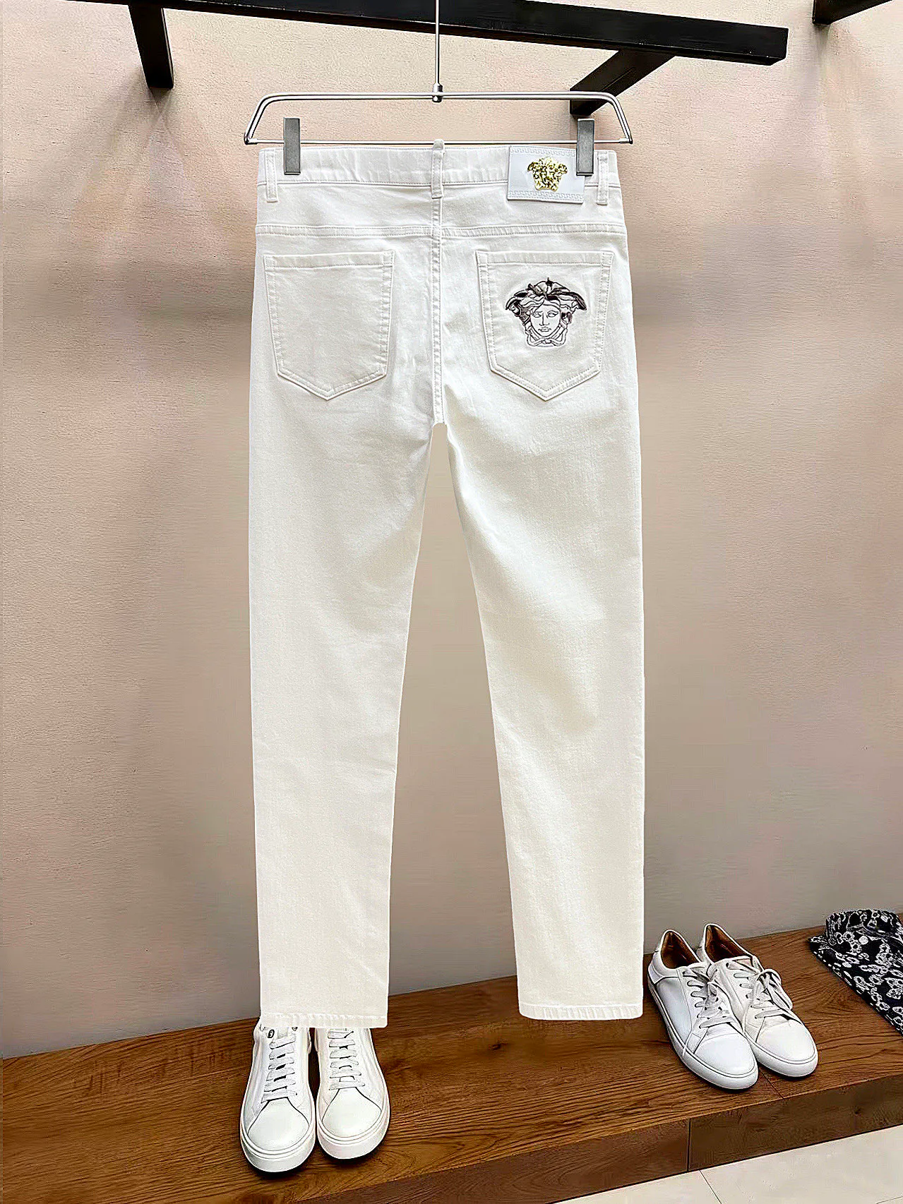 Джинсы Мужские Versace 18097859