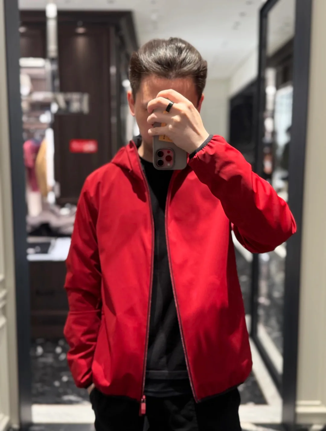 Куртки И Пуховики Мужские Moncler 618520