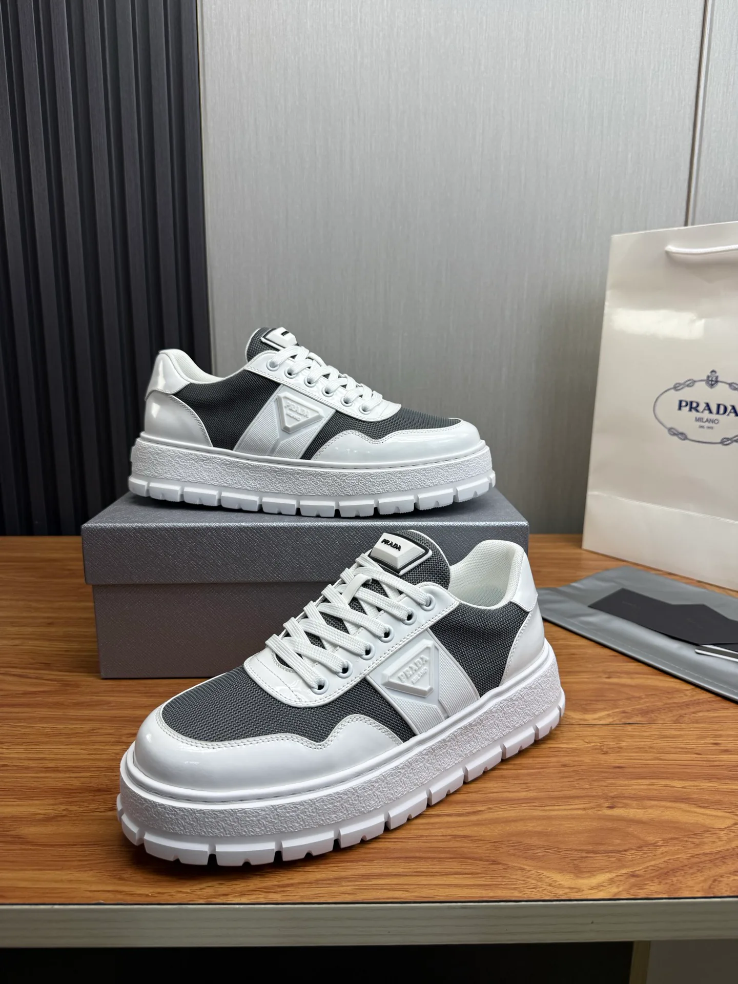 Лоферы И Туфли Мужские Prada 11603898