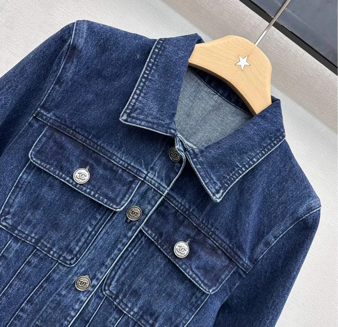 Куртки И Пуховики Женские Chanel 9820464