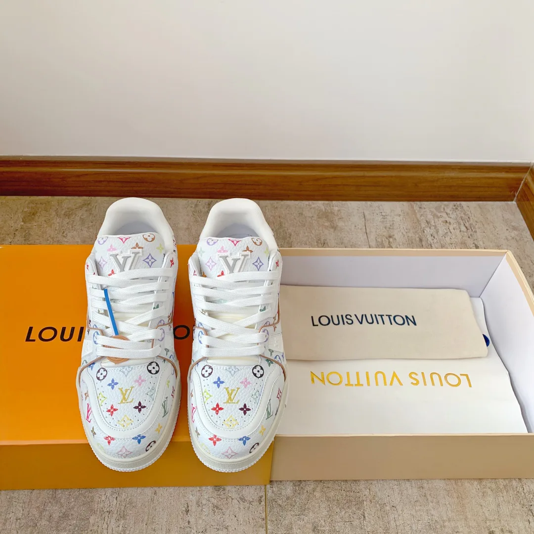 Кроссовки Женские Louis Vuitton 10234385