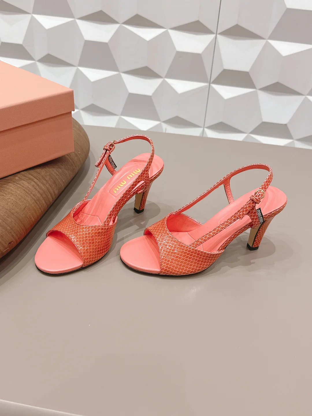 Босоножки Женские Miu Miu 11014322