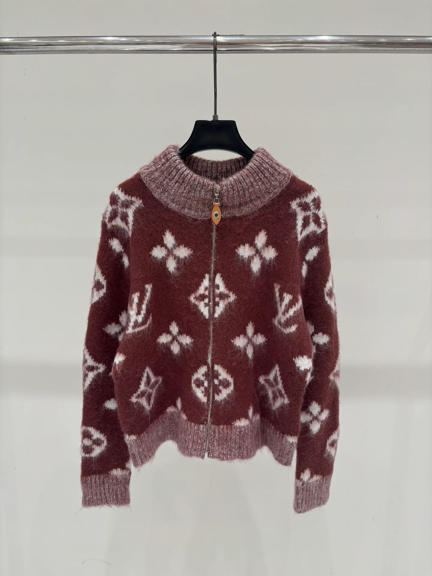Джемперы И Свитеры Женские Louis Vuitton 18779213