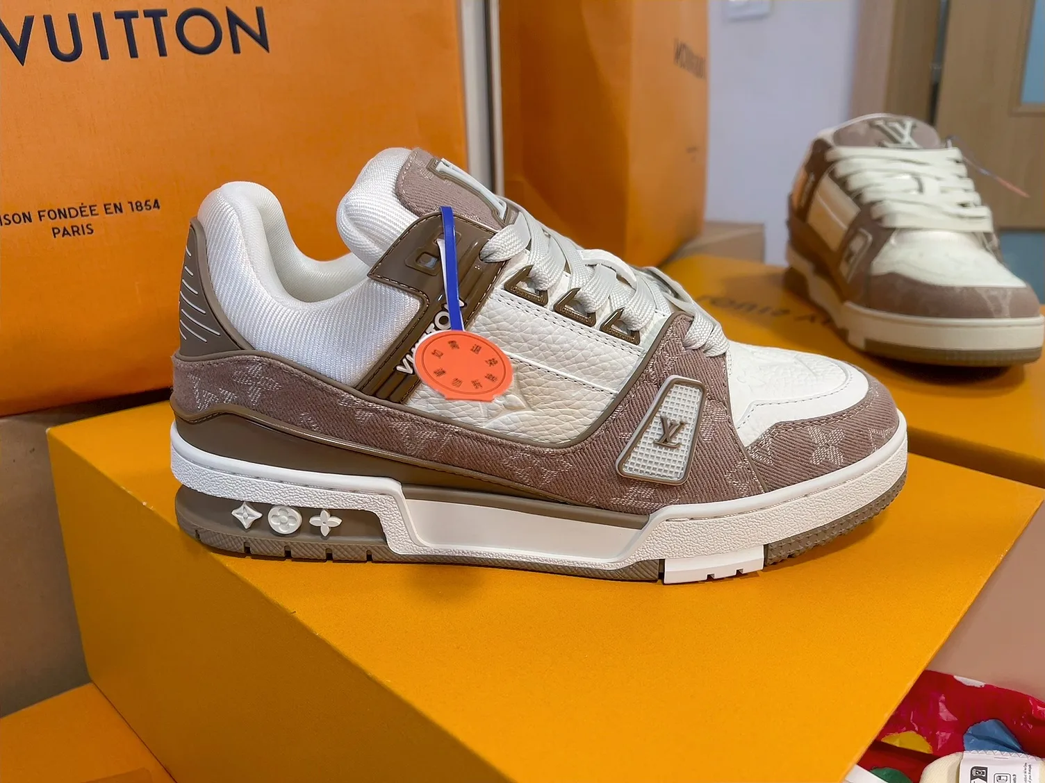 Кроссовки Женские Louis Vuitton 1880913