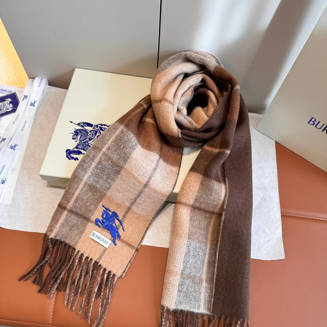 Шарфы Burberry 4549944