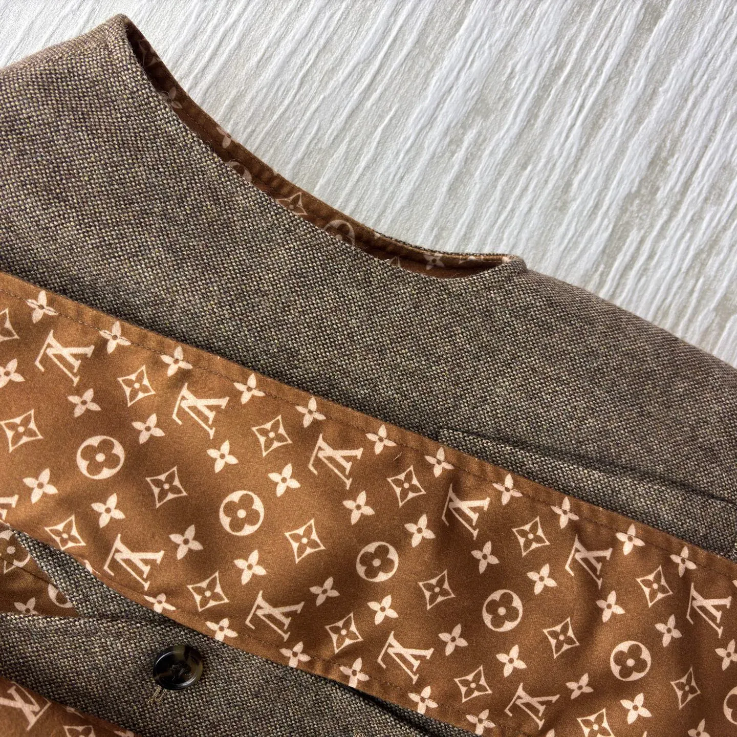 Жилеты Женские Louis Vuitton 1401261