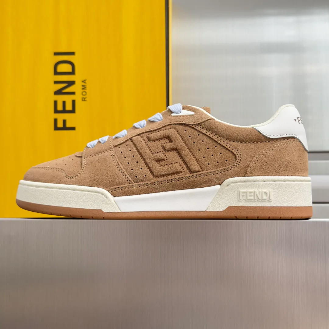 Кроссовки Женские Fendi 17729646