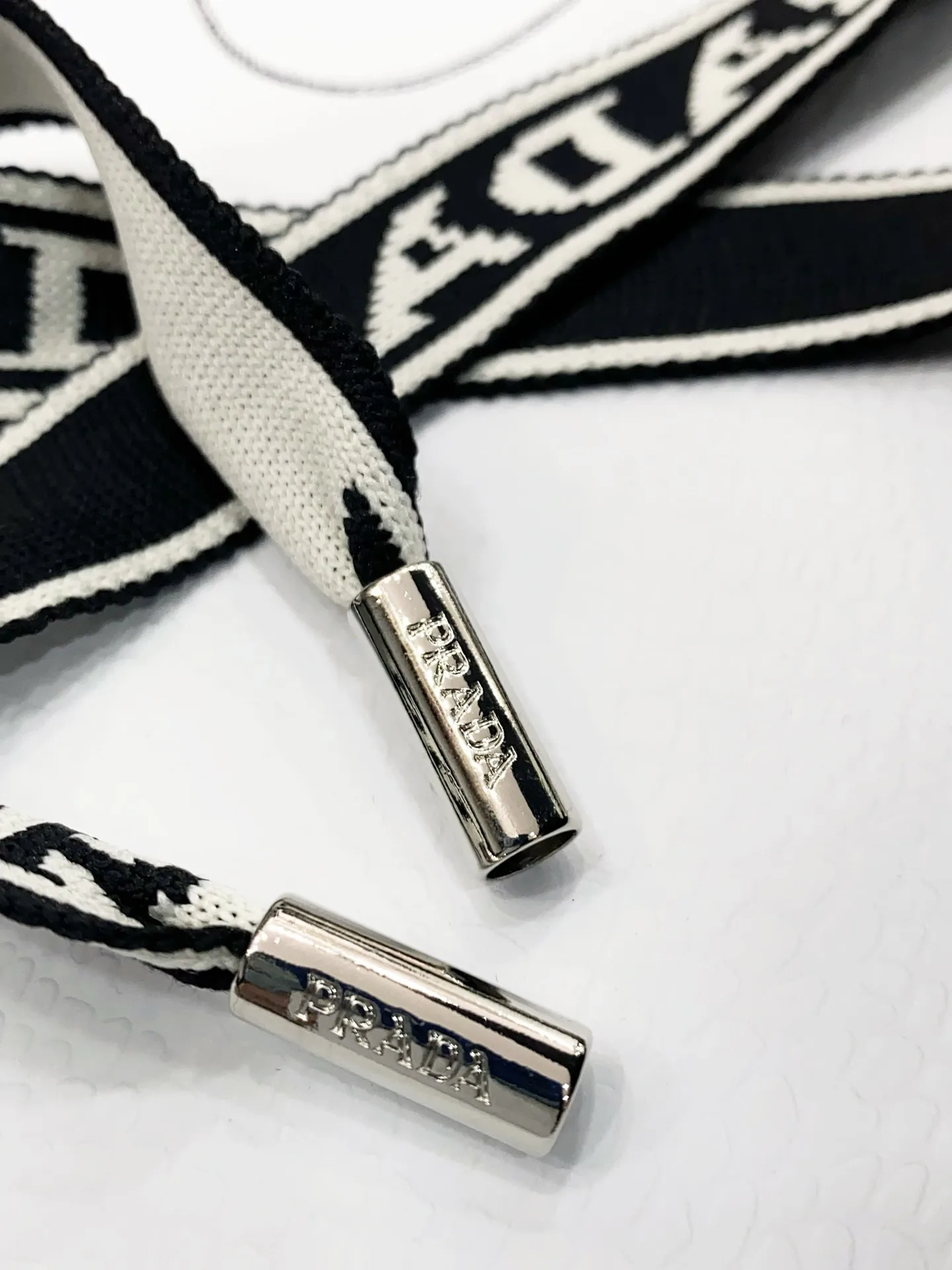 Брюки Мужские Prada 13441584