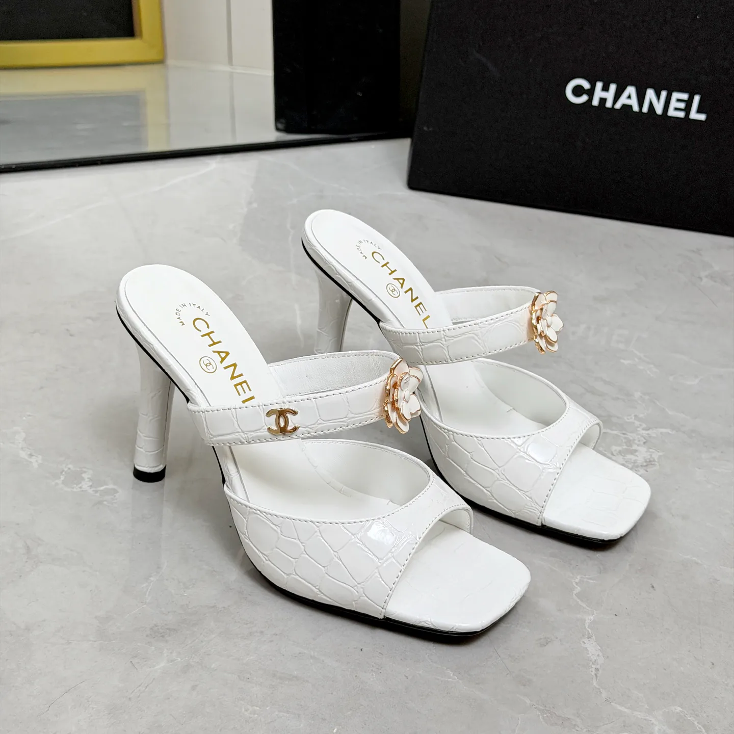Босоножки Женские Chanel 17335029