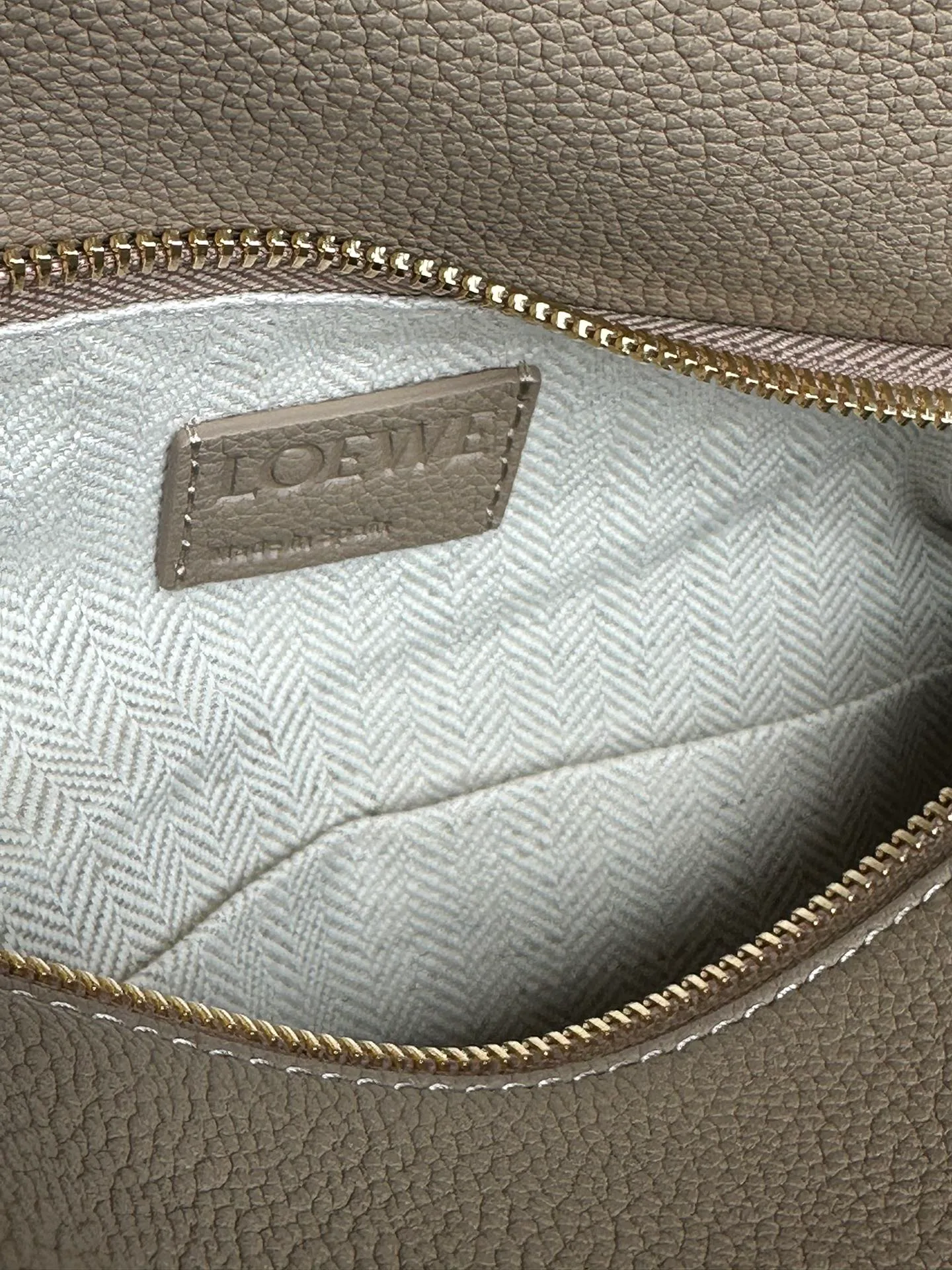 Классические Сумки Женские Loewe 11621929